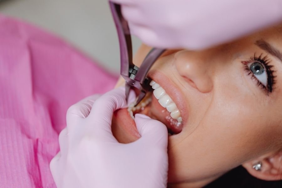 Fotografía ilustrativa de atención odontológica